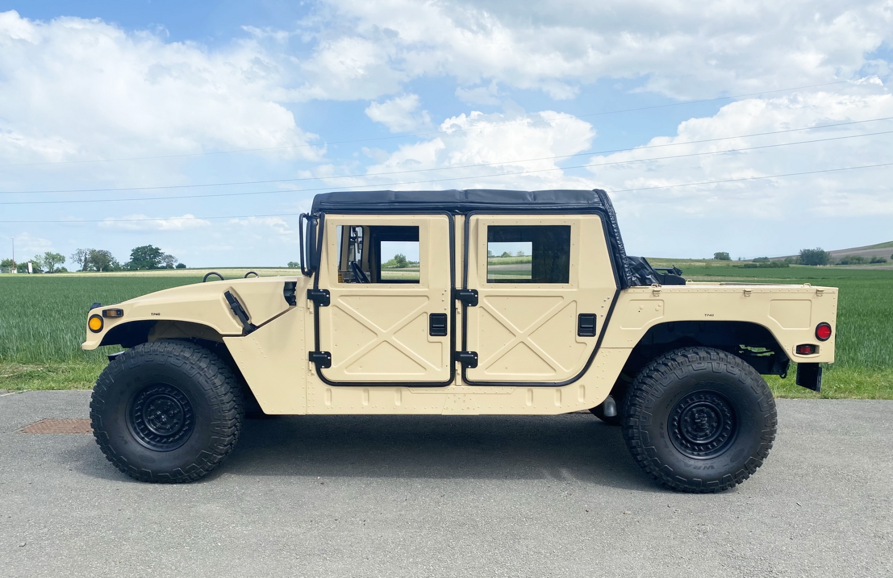 Illustration - Humvee M998