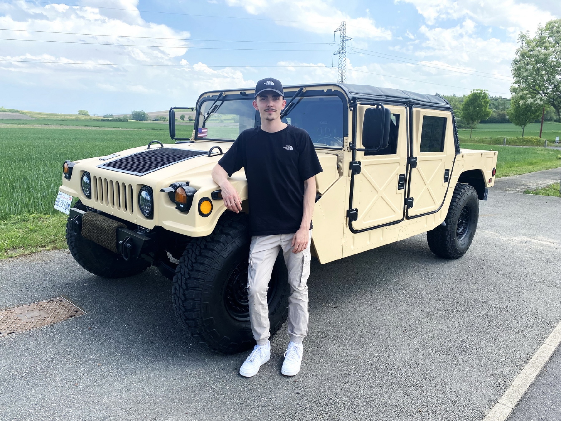 Illustration - Humvee M998
