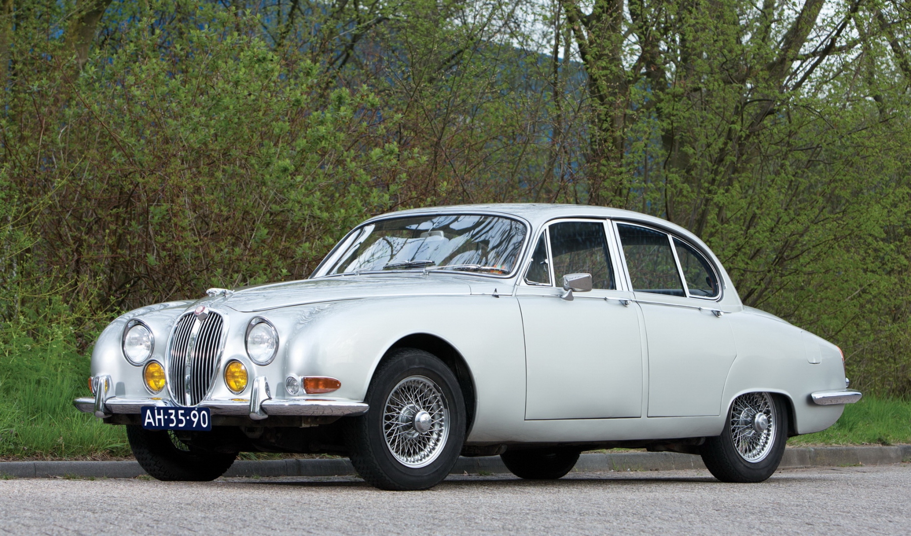 Illustration - Jaguar S-Type