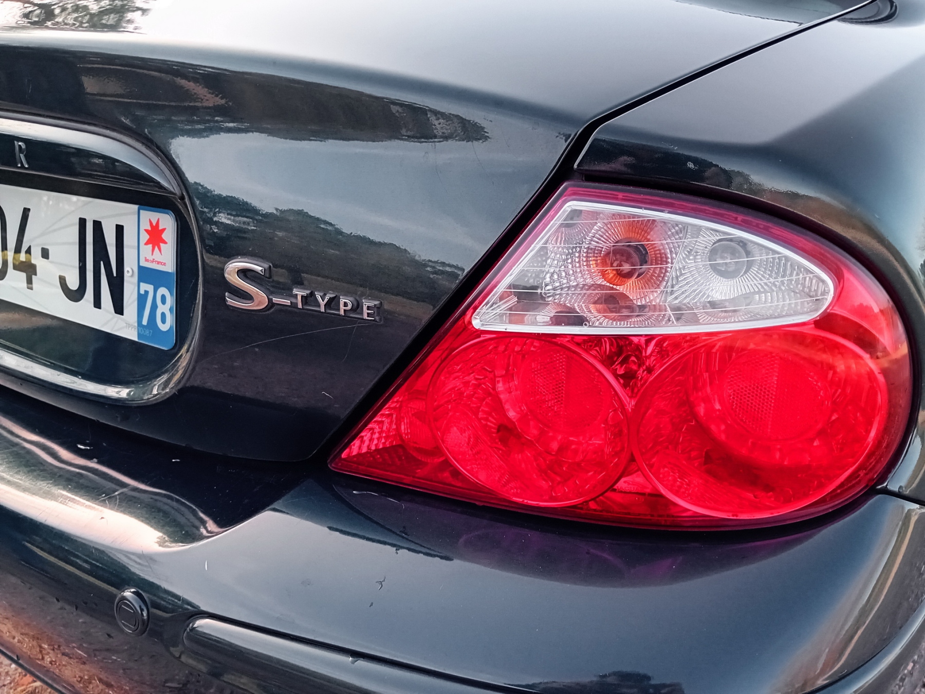 Illustration - Jaguar S-Type