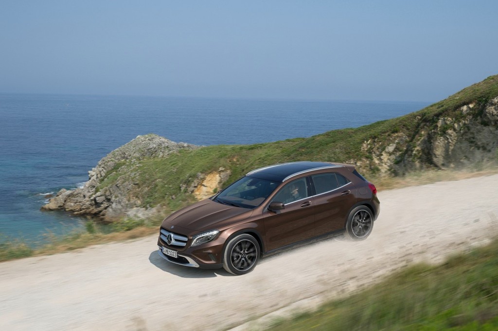 Merc-GLA-17[2]