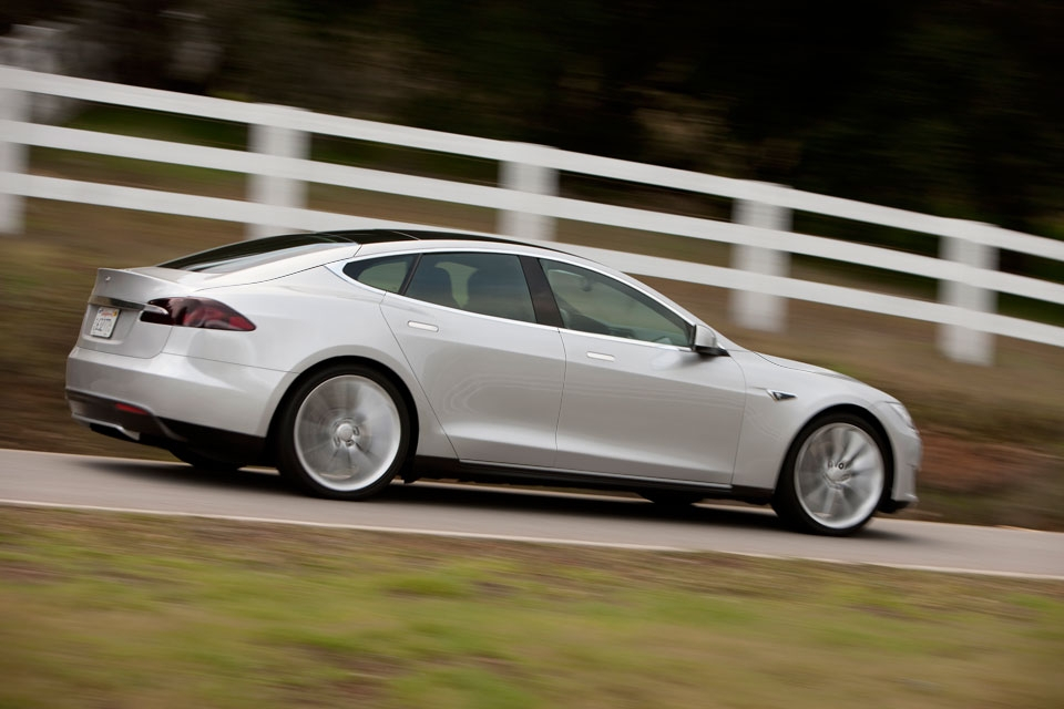 TESLA S 10