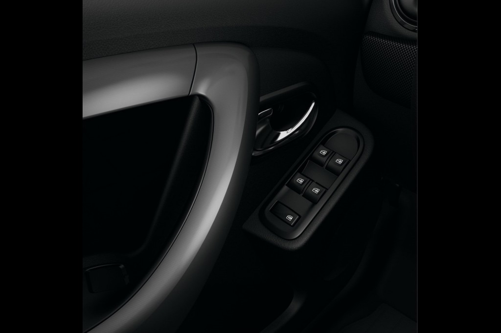 Dacia-Duster-facelift-45[2]