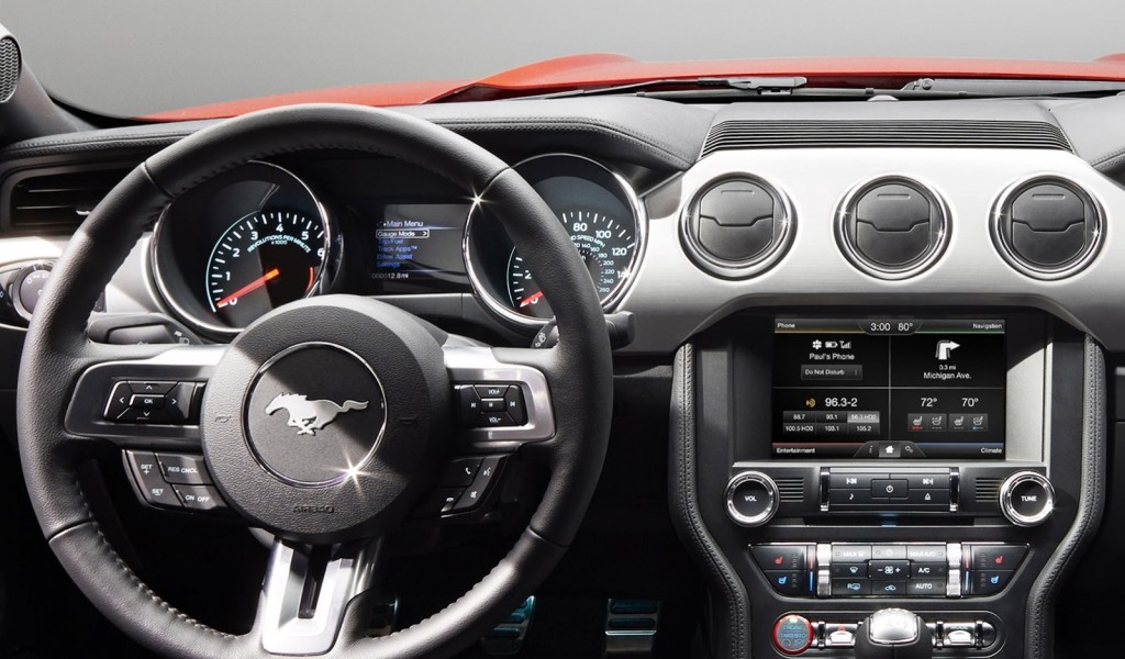 2015-Ford-Mustang-Photos-45[3]