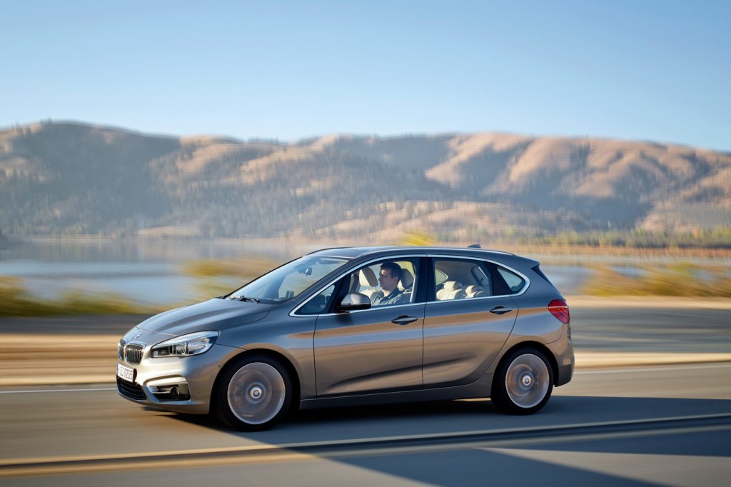 BMW-2-Series-Active-Tourer-16