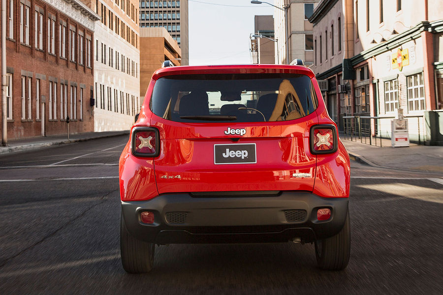 Jeep-Renegade-2015-5