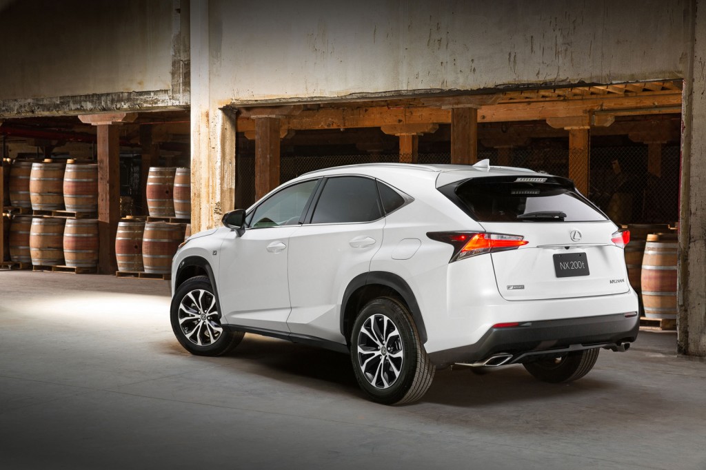 2015-Lexus-NX-200-12
