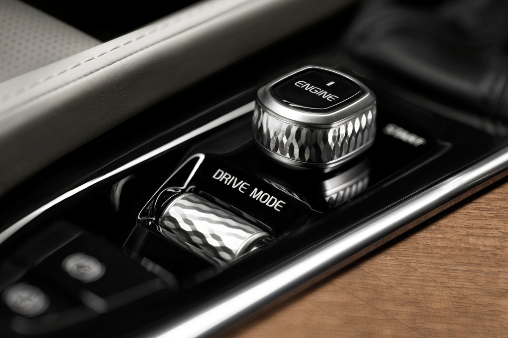 Volvo-XC90-Interior-10