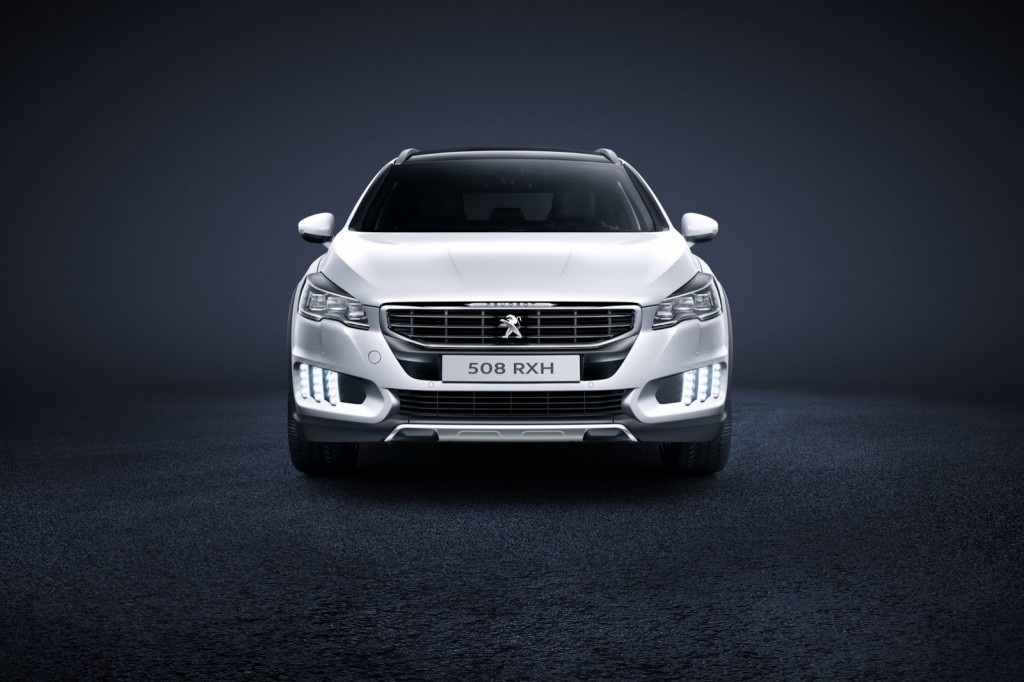 2015-Peugeot-508-13[2]