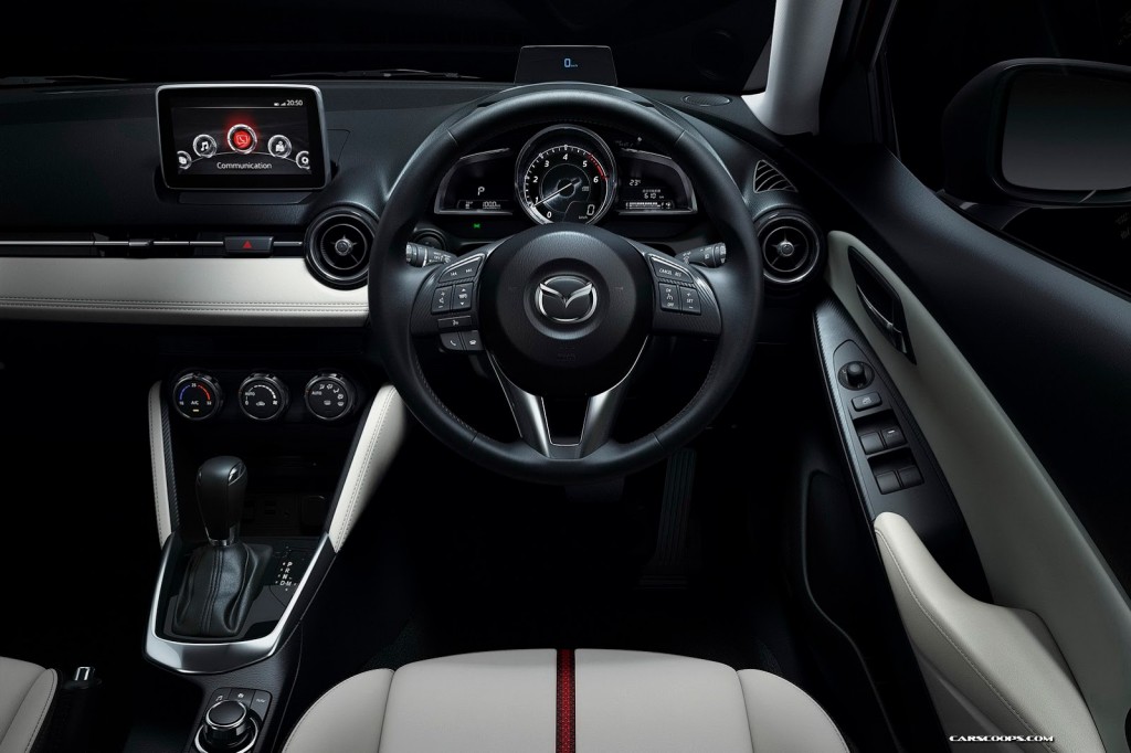 2015-Mazda2-Demio-46