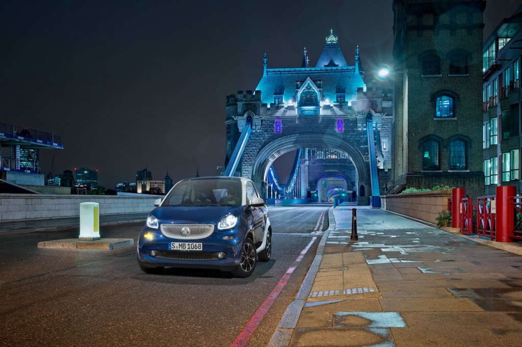 2015-Smart-ForTwo-ForFour-28