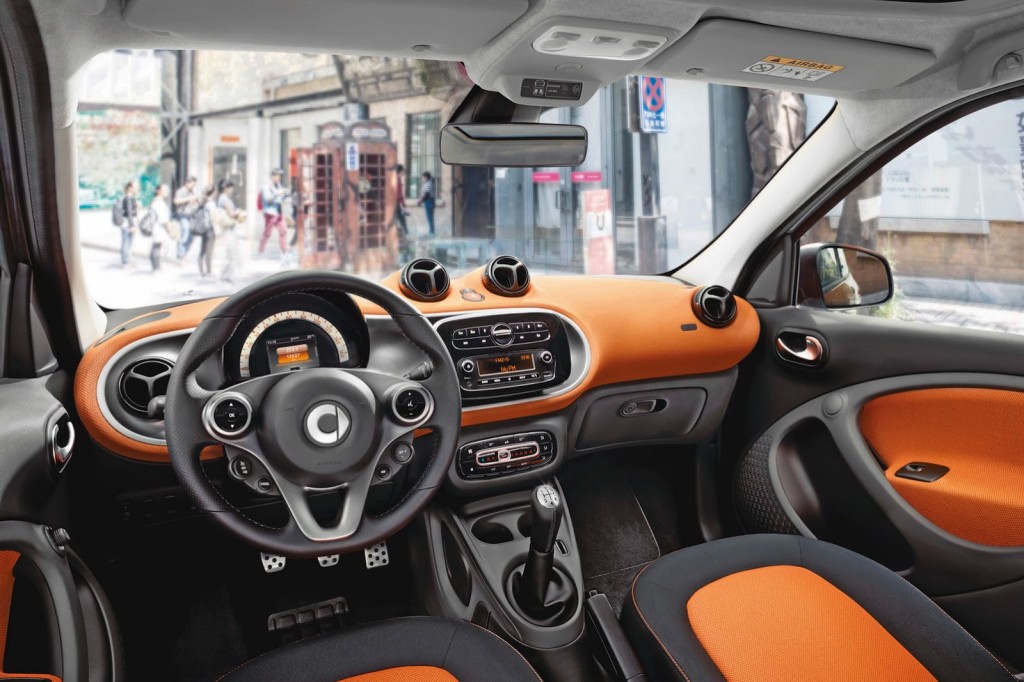 2015-Smart-ForTwo-ForFour-64
