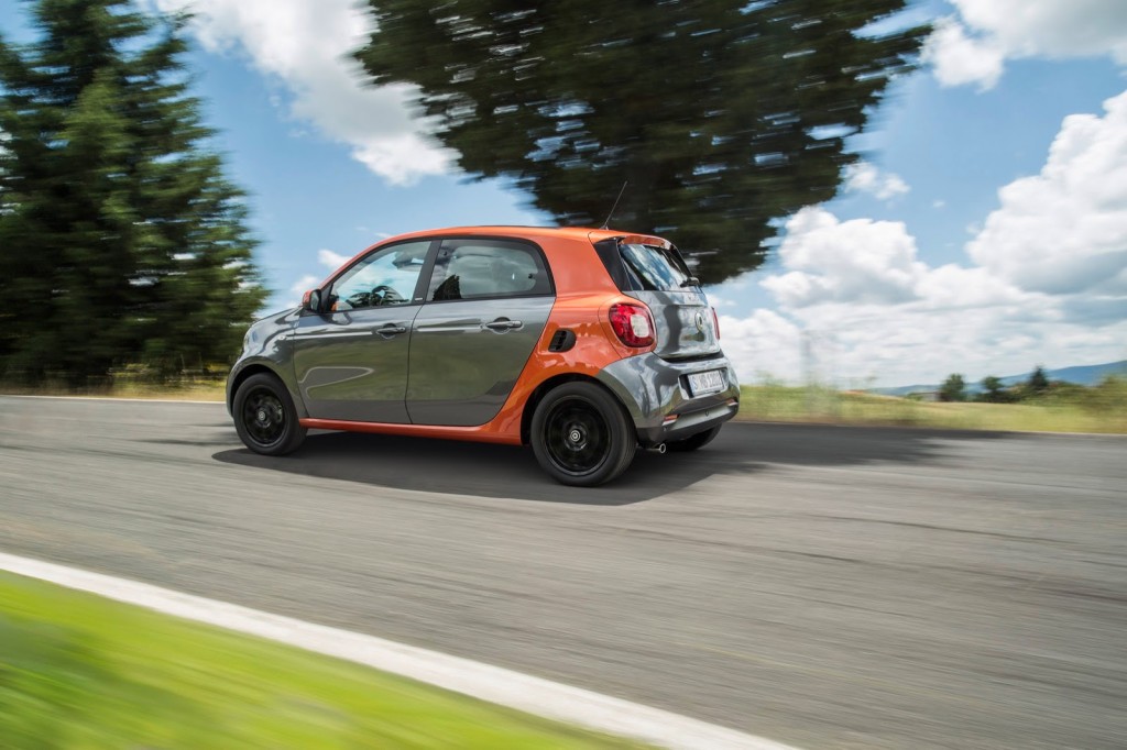 2015-Smart-ForTwo-ForFour-67