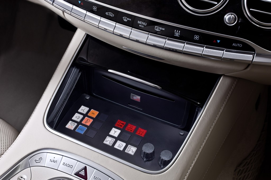 Mercedes-S600-Guard-12