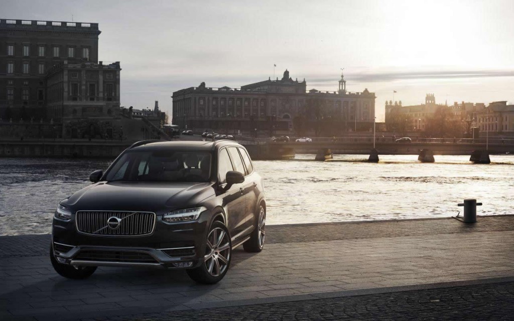 Volvo-XC90 T8