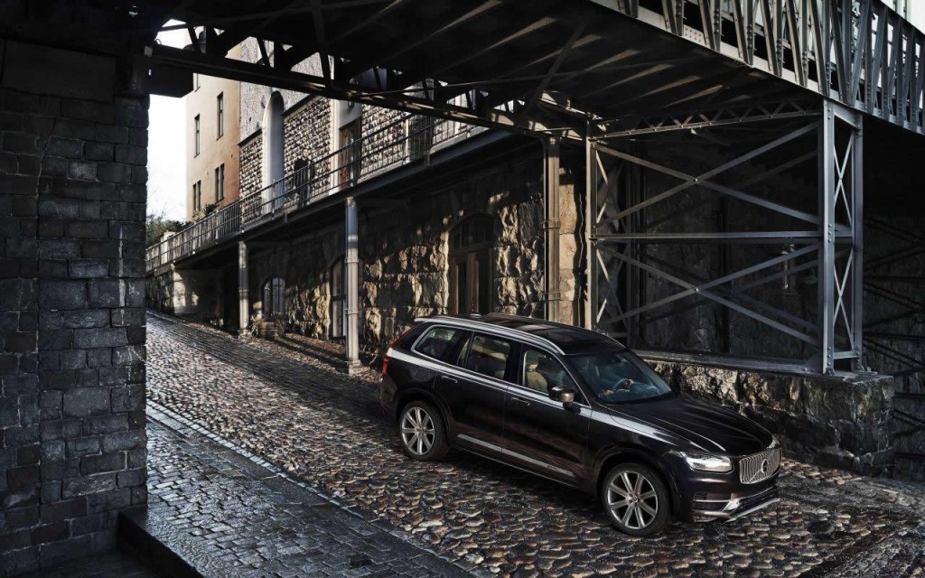 Volvo-XC90 T8