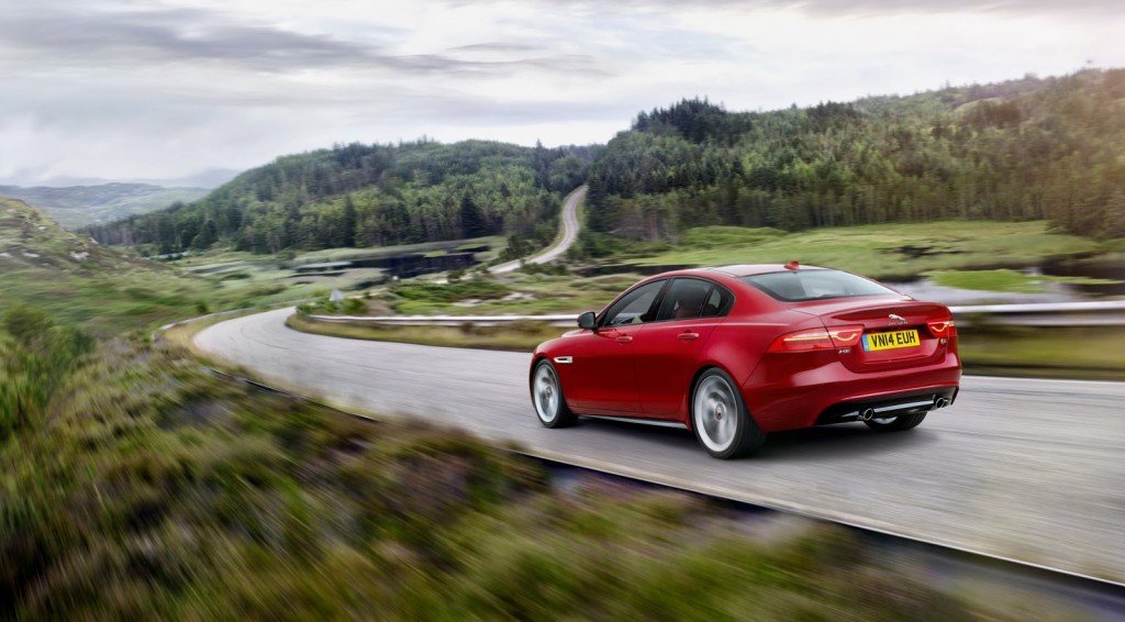 Jaguar-XE-2016MY-14
