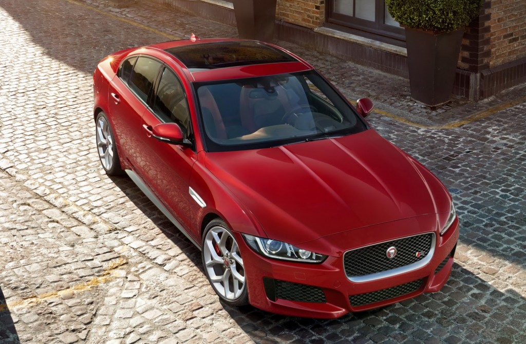 Jaguar-XE-2016MY-39