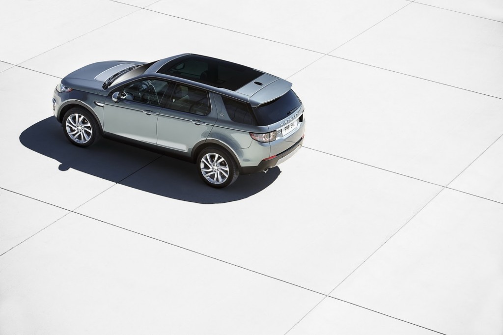 LR-Discovery-Sport-2