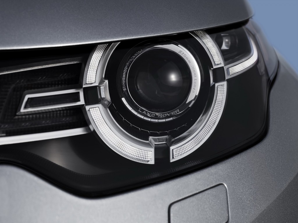 LR-Discovery-Sport-44