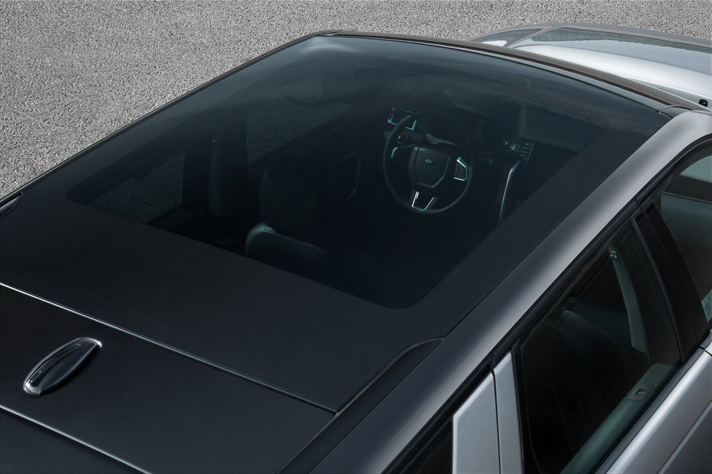 LR-Discovery-Sport-49