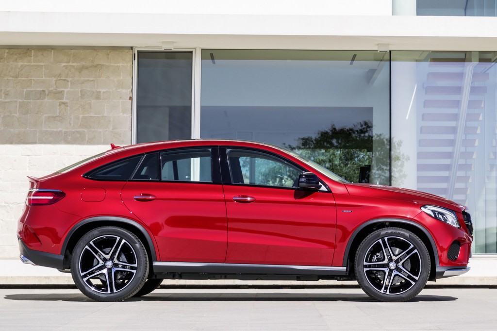 BMW-X6-Mercedes-GLE-Coupe-12