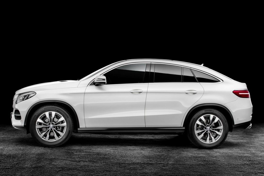 BMW-X6-Mercedes-GLE-Coupe-18