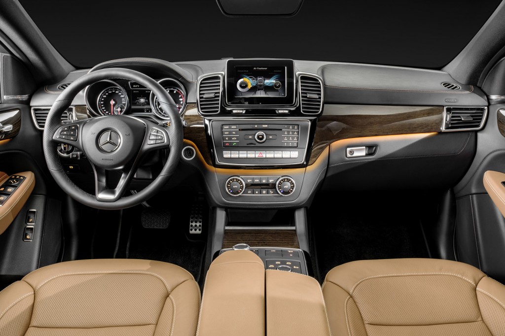 BMW-X6-Mercedes-GLE-Coupe-24