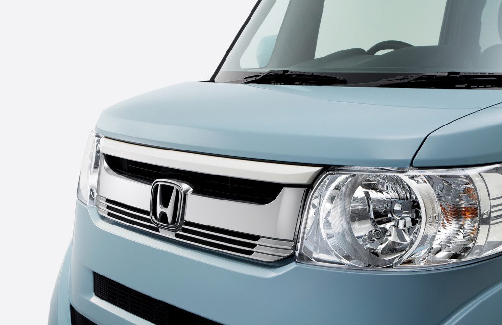 Honda-N-Box-Slash-17