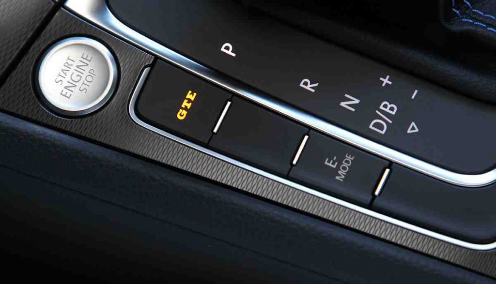 06 2015-Volkswagen-Golf-GTE-08 - copie