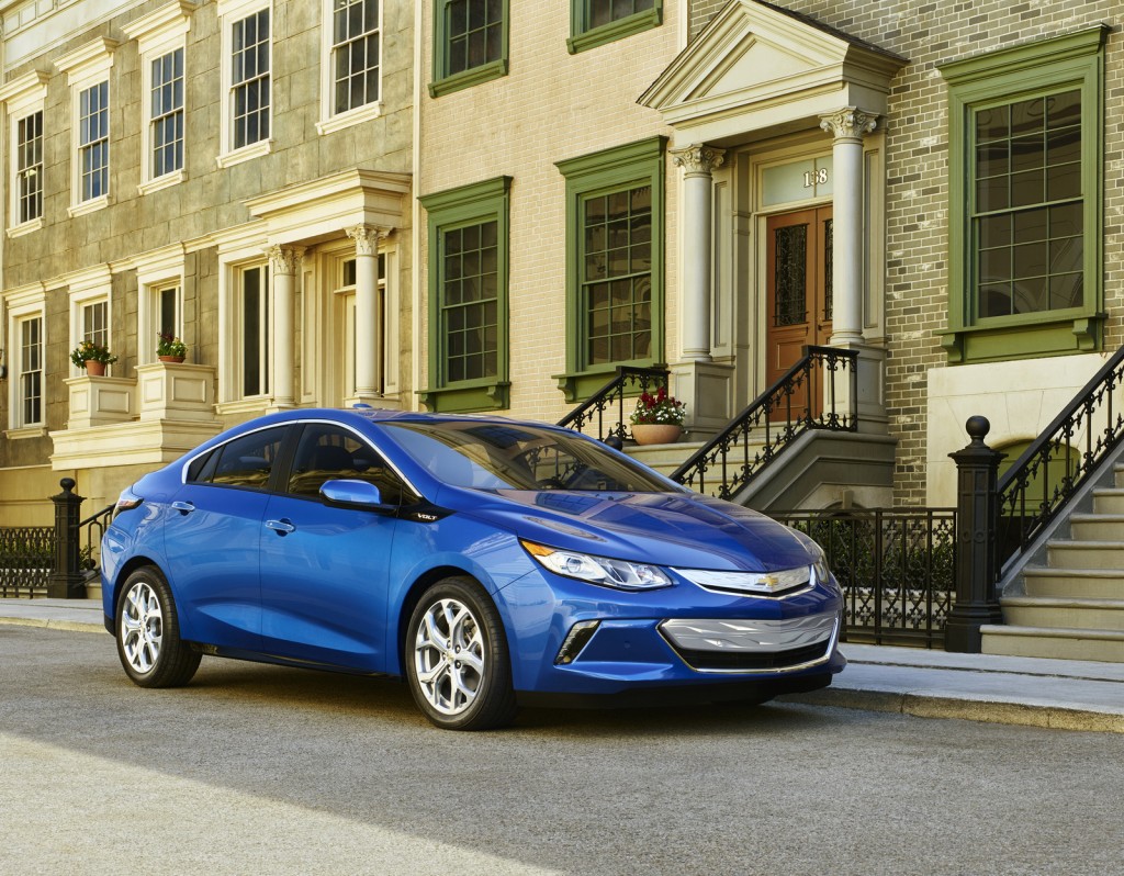 2016-Chevrolet-Volt-1