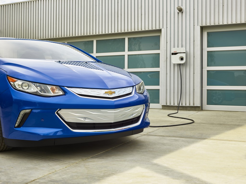 2016-Chevrolet-Volt-5