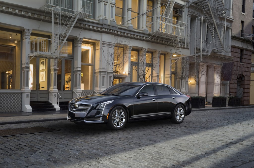 2016-Cadillac-CT6-004