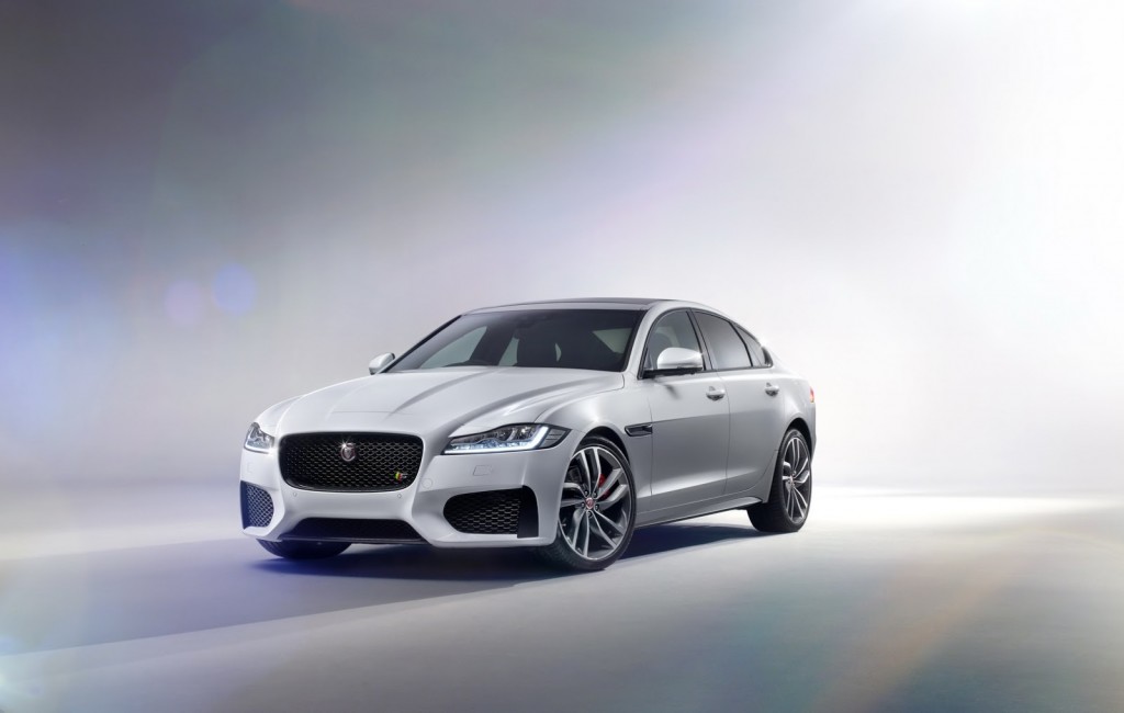 2016-Jaguar-XF-24