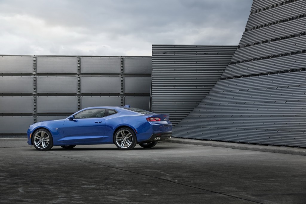 2016-Chevrolet-Camaro-10