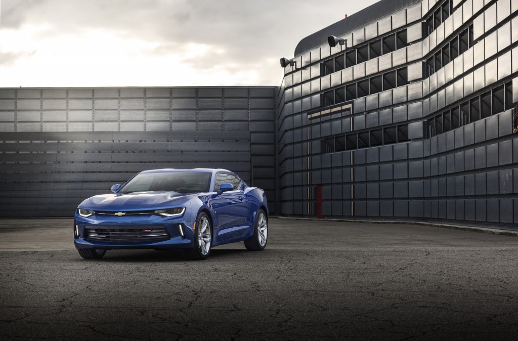 2016-Chevrolet-Camaro-12
