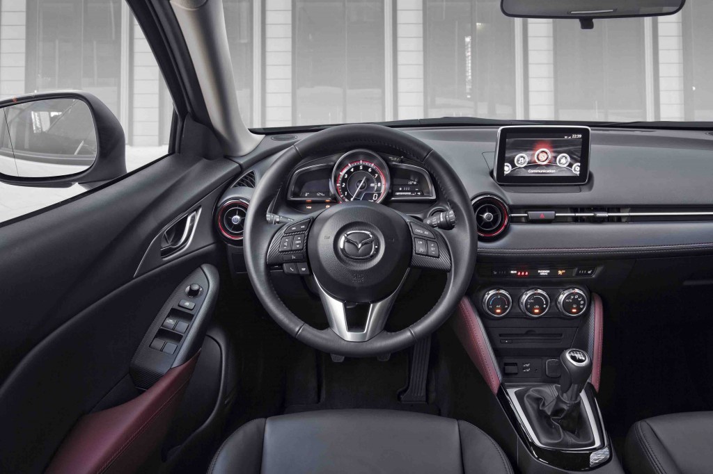 MAZDA CX3 4
