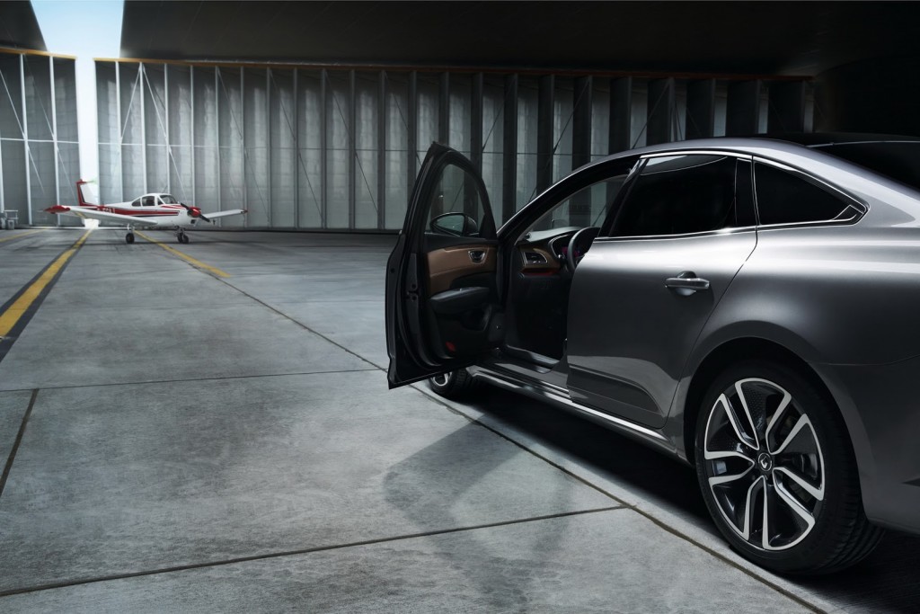 New-Renault-Talisman-0016
