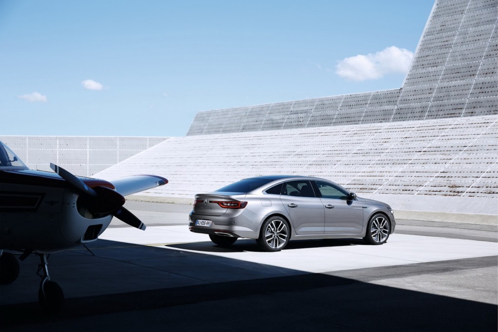 New-Renault-Talisman-0017