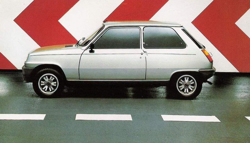 Renault 5 le car