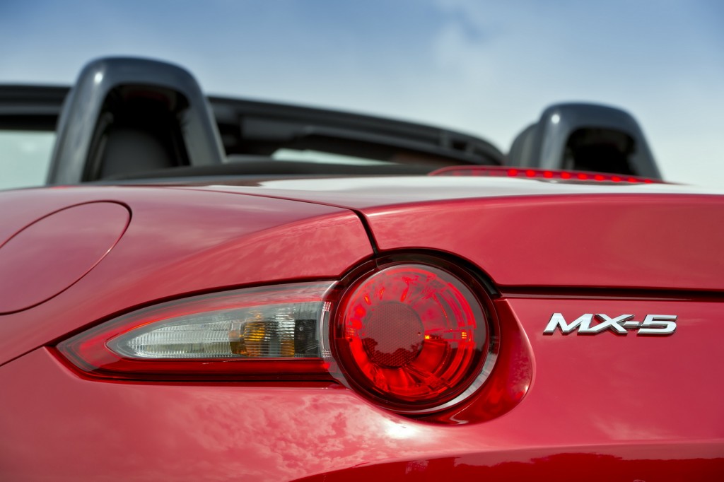 2015-MazdaMX5-33