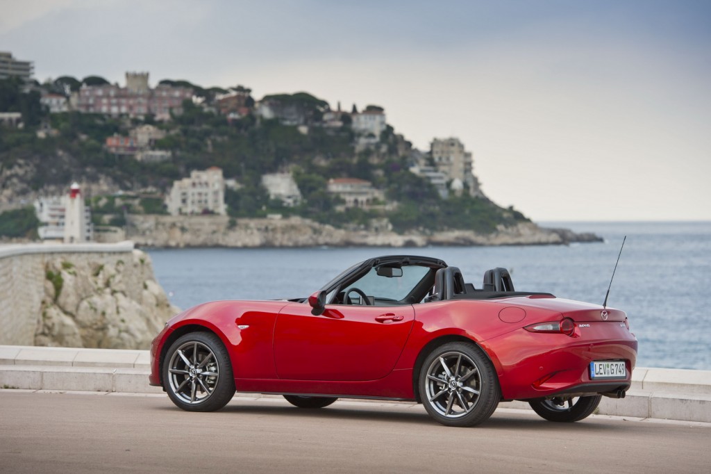 2015-MazdaMX5-45