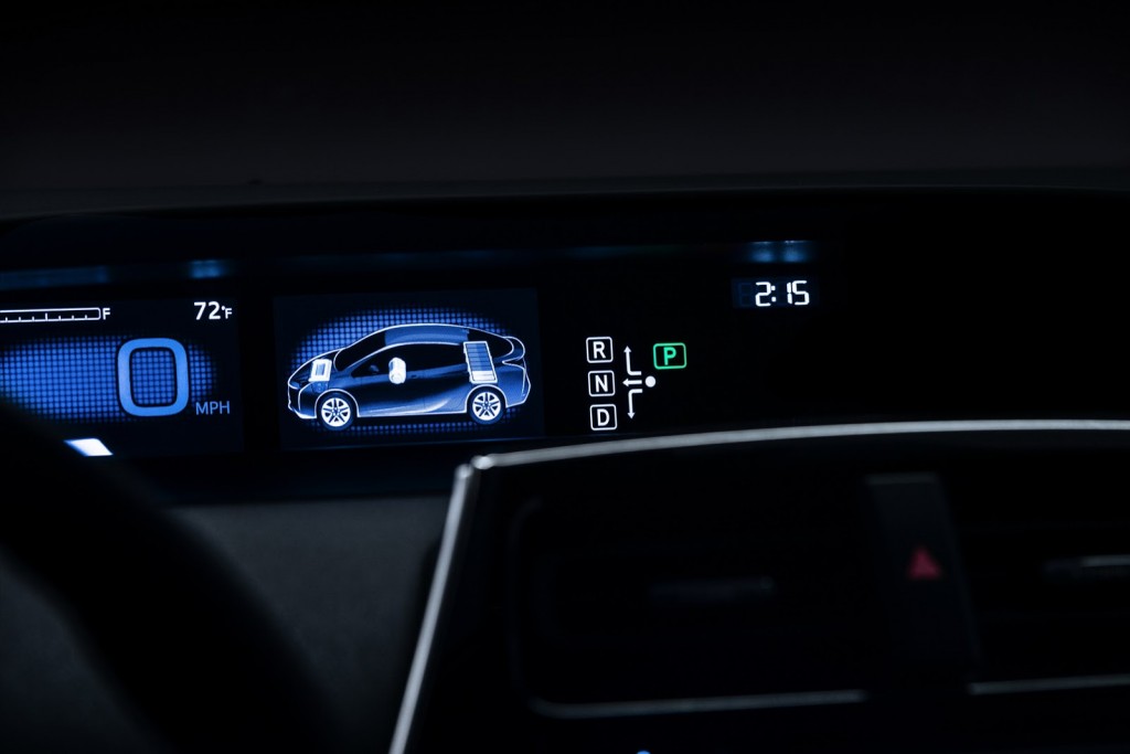 NA-2016-Toyota-Prius-25