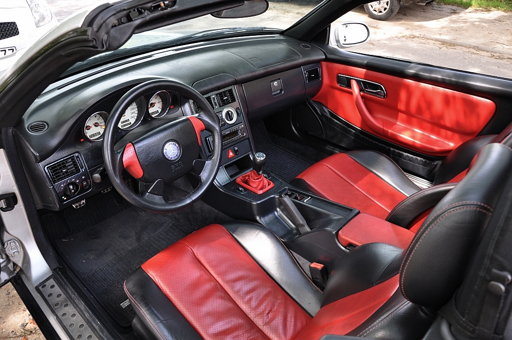 Mercedes SLK R170 rouge