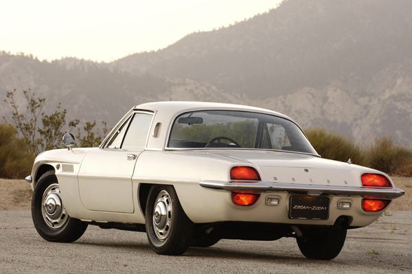 Mazda Cosmo arrière