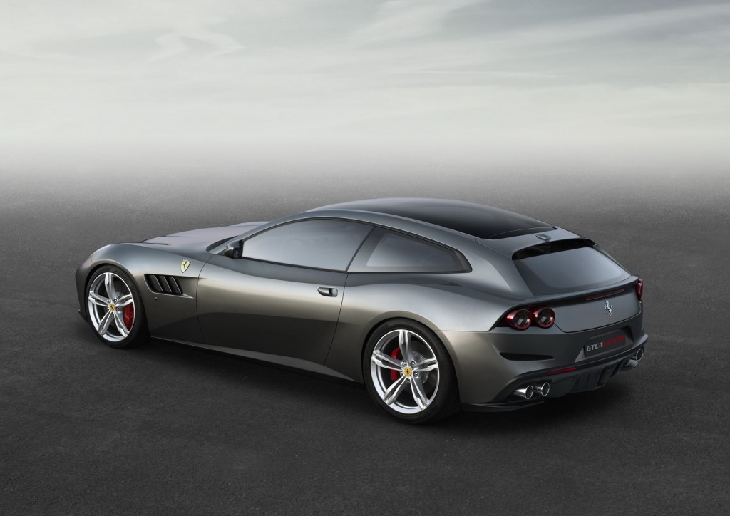 Ferrari_GTC4Lusso_08