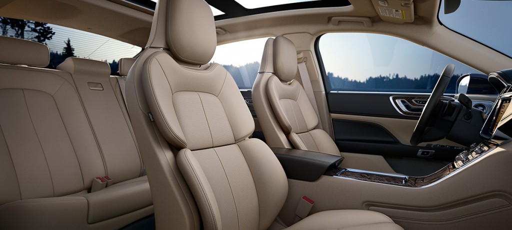 2017-Lincoln-Continental-21