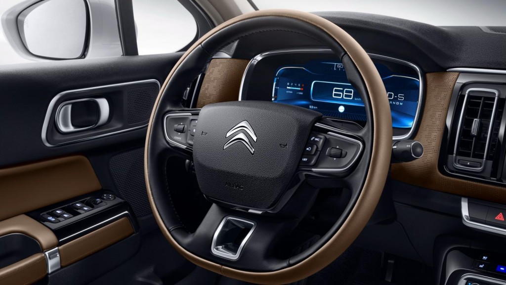 2017-citroen-c6-china-21