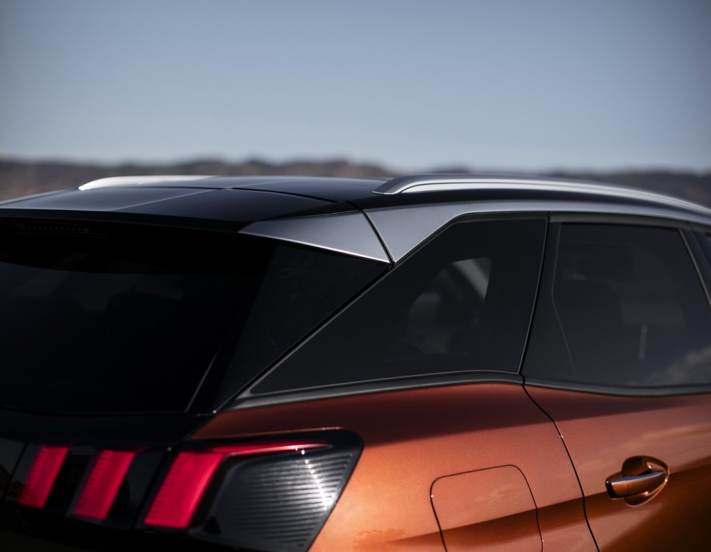 2016-Peugeot3008-11