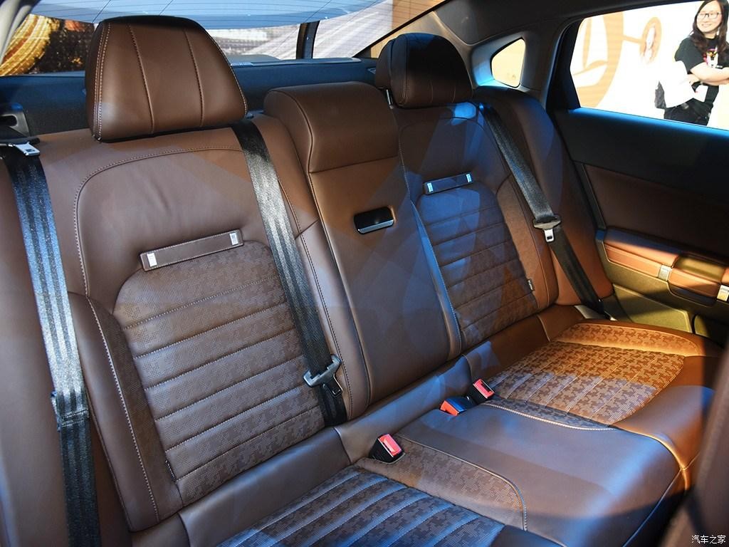 citroen-c6-beijing-livepics-16